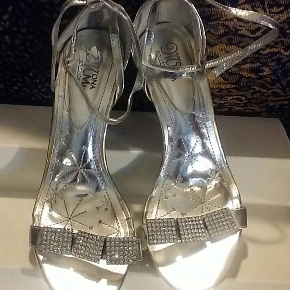 Ladies silver heels sandal s